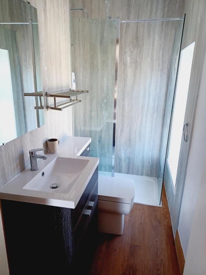 Voyage Hostel - Rooms With Shared Kitchen Douglas Eksteriør bilde